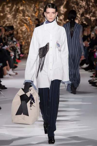 Look 35